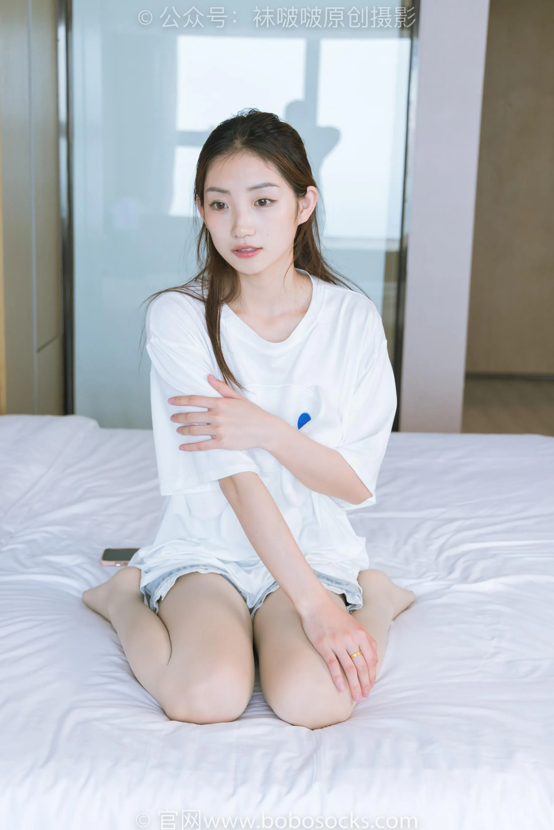 [BoBoSocks袜啵啵]NO.228 小沫-板鞋、厚肉丝、裸足 [90P]插图1